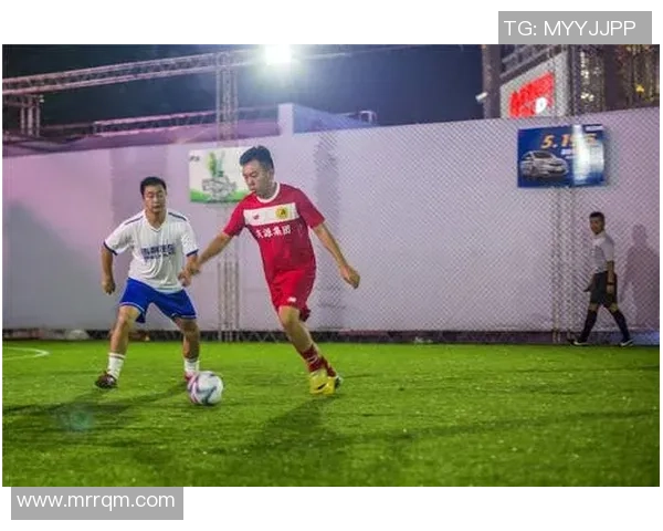 东源足球明星盘点及其在国内外赛场上的精彩表现与成就分析